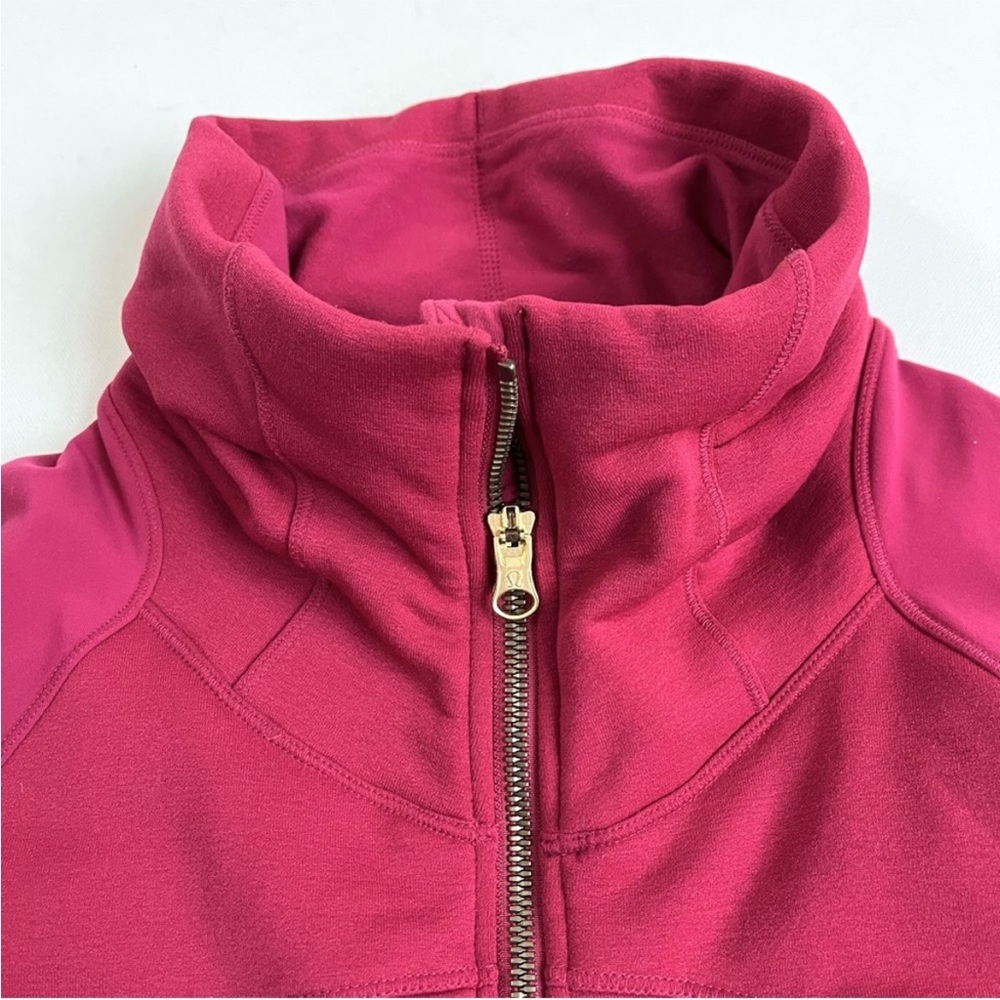 Lululemon Pink Berry Rumble Fleece Out Jacket - Picture 3 of 6